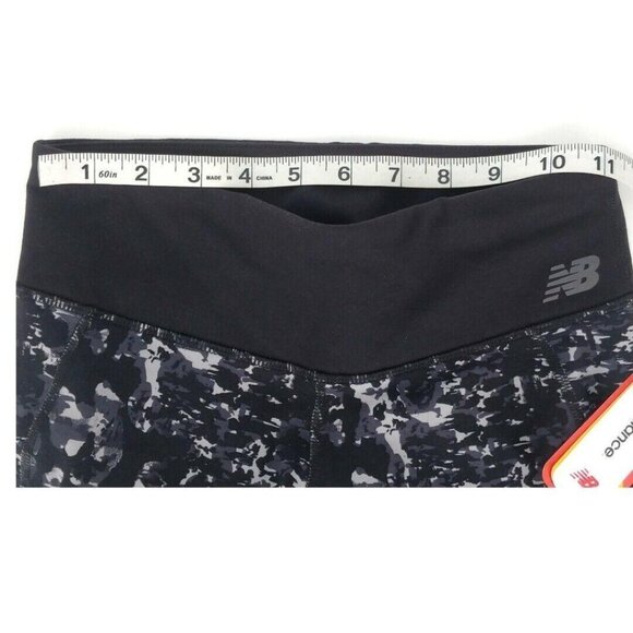 New Balance Capri Leggings Womens XS Black Gray Print Fitted Running Workout - Picture 9 of 12